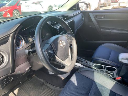 Used 2018 Toyota Corolla SE image 15