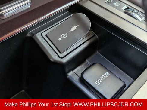Used 2017 Lexus GX 460 Premium w/ Premium Package AWD/4WD image 22