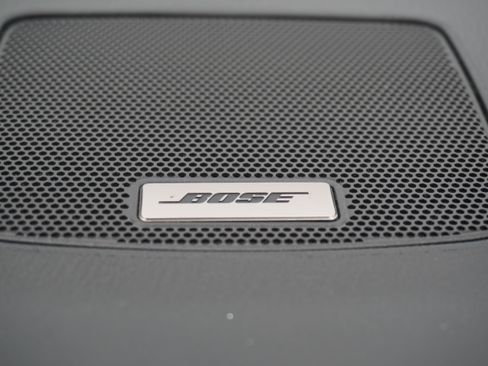 Used 2020 Nissan Pathfinder SL FWD image 19