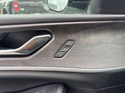 New 2025 Jeep Grand Cherokee L Limited image 22