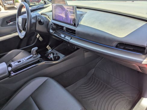 Used 2023 Toyota Prius Limited image 13
