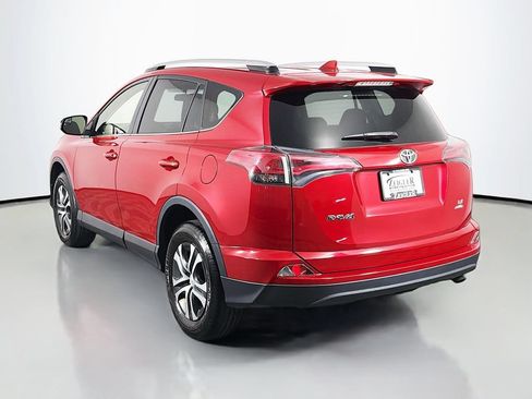 Used 2016 Toyota RAV4 LE AWD/4WD image 5