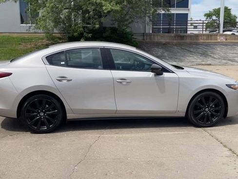 Used 2024 MAZDA MAZDA3 s FWD image 9