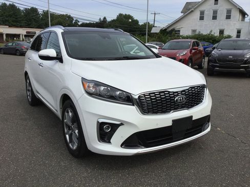 Used 2019 Kia Sorento SX image 2