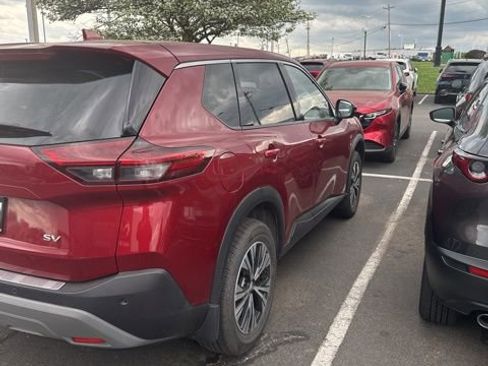 Used 2021 Nissan Rogue SV FWD image 5