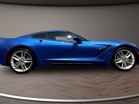 Used 2019 Chevrolet Corvette Stingray Coupe w/ Battery Protection Package RWD image 10