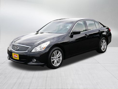 Used 2013 INFINITI G37 x Sedan w/ Premium Pkg AWD/4WD image 3