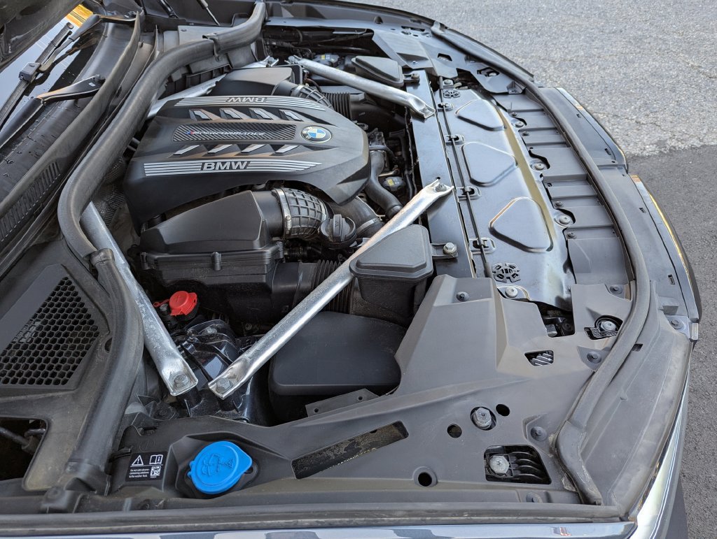 Used 2022 BMW X5 M50i AWD/4WD image 48