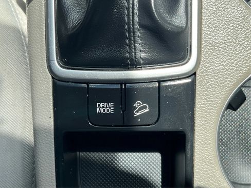 Used 2019 Kia Sportage LX FWD image 34