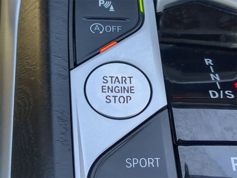 Used 2024 BMW 430i xDrive Convertible w/ M Sport Package image 27