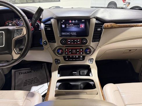Used 2015 GMC Yukon Denali w/ Touring Package AWD/4WD image 27