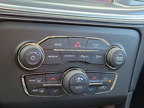 Used 2020 Dodge Charger SRT Hellcat w/ Harman/Kardon Audio Group RWD image 26
