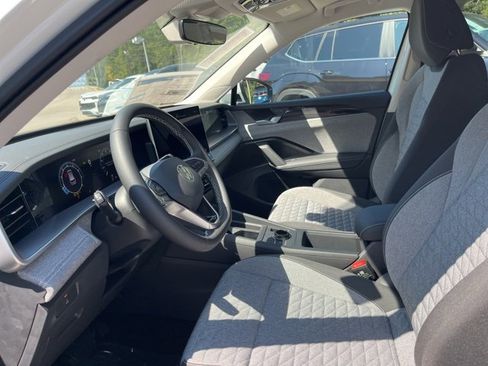 New 2025 Volkswagen Tiguan S image 7