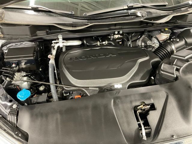 Certified 2024 Honda Odyssey Touring image 11