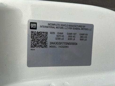 New 2025 Chevrolet Express 3500 w/ Power Convenience Package RWD image 30