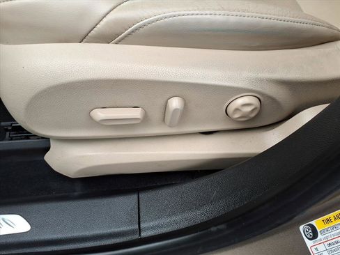 Used 2017 Buick Envision Essence image 26