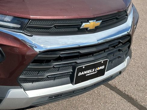Used 2022 Chevrolet TrailBlazer LT w/ LPO, Blackout Package AWD/4WD image 21