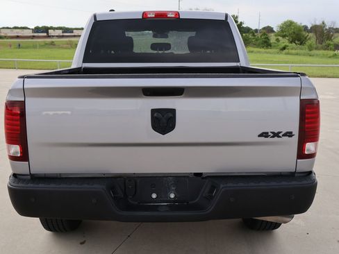 Used 2024 RAM 1500 Warlock AWD/4WD image 8
