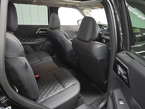 Used 2025 Mitsubishi Outlander SEL AWD/4WD image 23