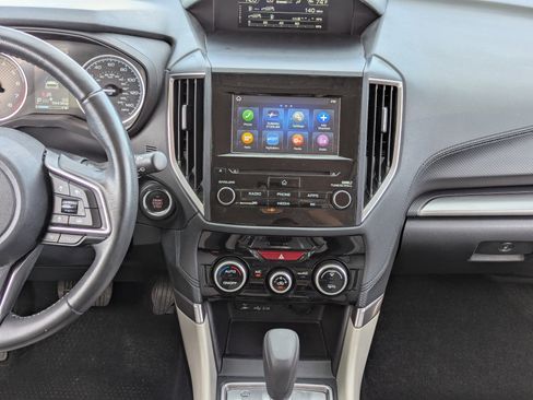 Used 2020 Subaru Forester Premium image 17