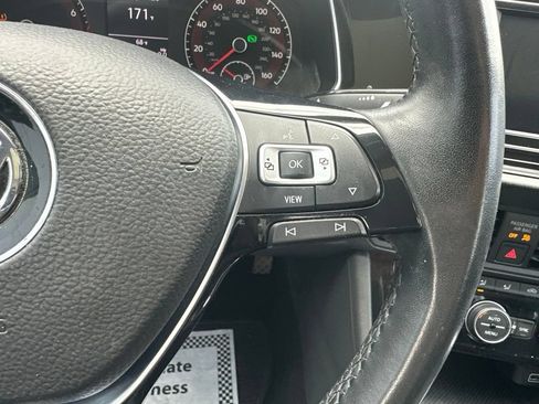 Used 2019 Volkswagen Jetta SE FWD image 17