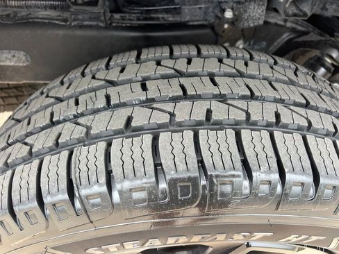 Used 2024 Toyota Tundra Limited AWD/4WD image 10