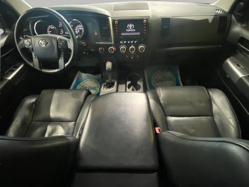Used 2022 Toyota Sequoia TRD Pro AWD/4WD image 18
