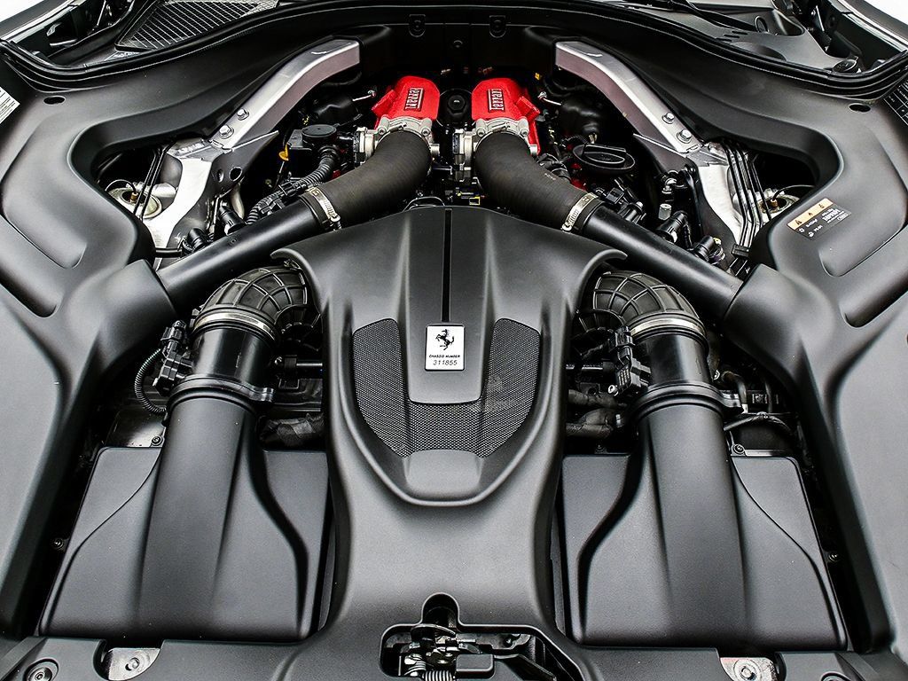 Certified 2025 Ferrari Roma Spider RWD image 29