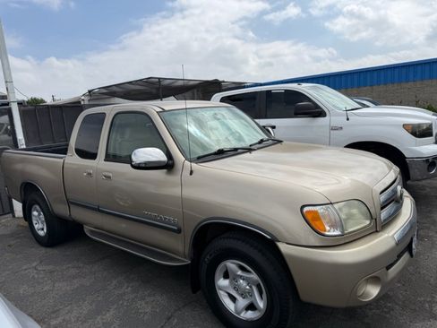Used 2003 Toyota Tundra SR5 RWD image 2