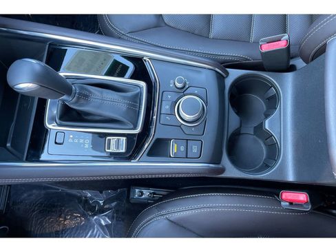 Certified 2025 MAZDA CX-5 Signature image 33