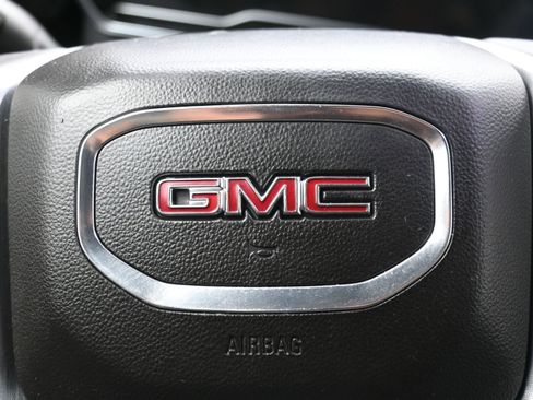 Used 2022 GMC Sierra 1500 Elevation image 32