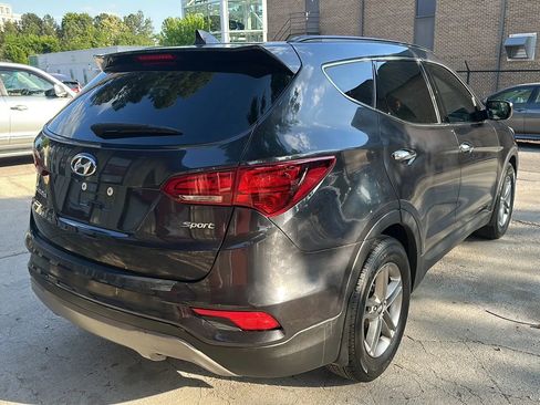 Used 2018 Hyundai Santa Fe Sport FWD image 5