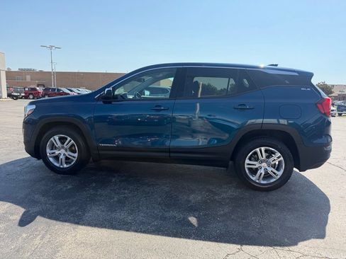 Used 2020 GMC Terrain SLE FWD image 12
