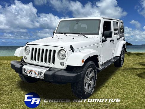 Used 2017 Jeep Wrangler Unlimited Sahara w/ Connectivity Group image 1