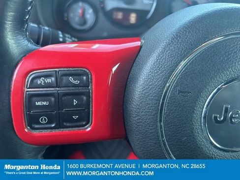 Used 2016 Jeep Wrangler Unlimited Sahara image 17