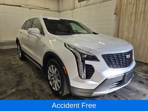 Used 2023 Cadillac XT4 Premium Luxury w/ Driver Assist Package image 4
