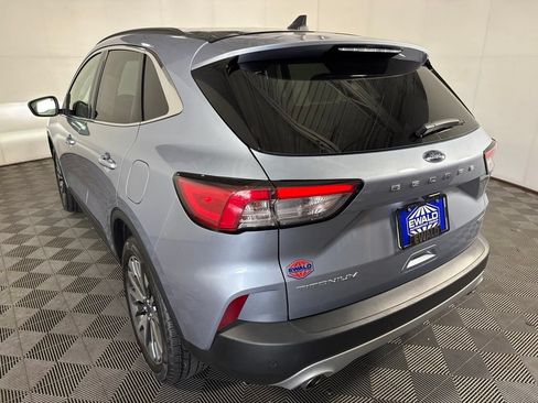 Used 2022 Ford Escape Titanium AWD/4WD image 8