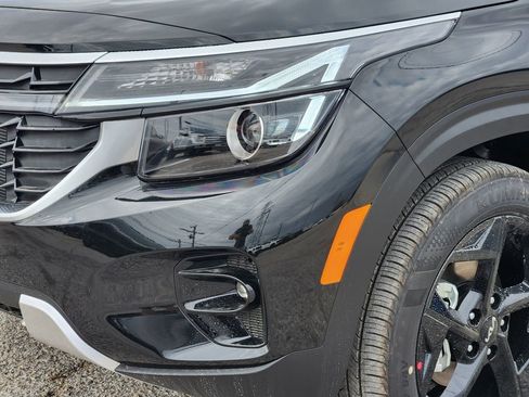 New 2026 Kia Seltos EX image 6