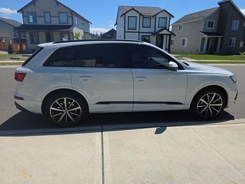 Used 2023 Audi Q7 3.0T Premium Plus w/ Premium Plus Package AWD/4WD image 5