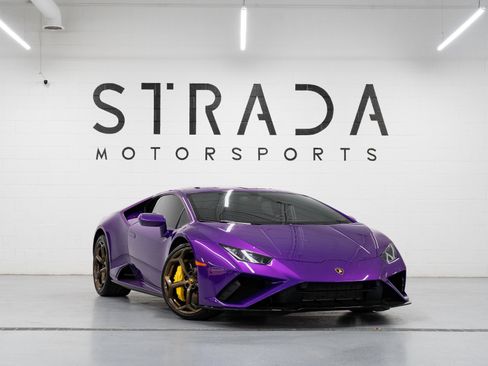 Used 2023 Lamborghini Huracan EVO image 1