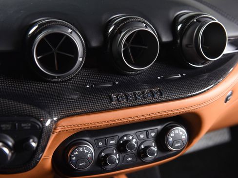 Used 2014 Ferrari F12 Berlinetta RWD image 26