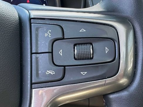 Used 2023 Chevrolet Tahoe Z71 w/ Z71 Off-Road Package AWD/4WD image 37