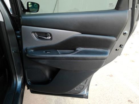 Used 2019 Nissan Murano SV image 23