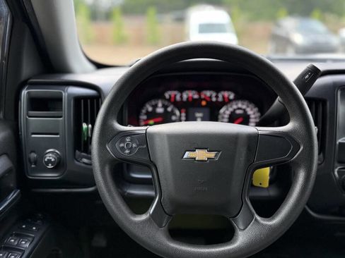 Used 2017 Chevrolet Silverado 1500 Custom w/ Custom Convenience Package AWD/4WD image 19