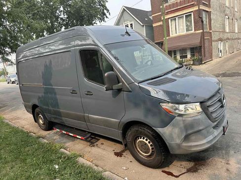 Used 2019 Mercedes-Benz Sprinter 144 image 10