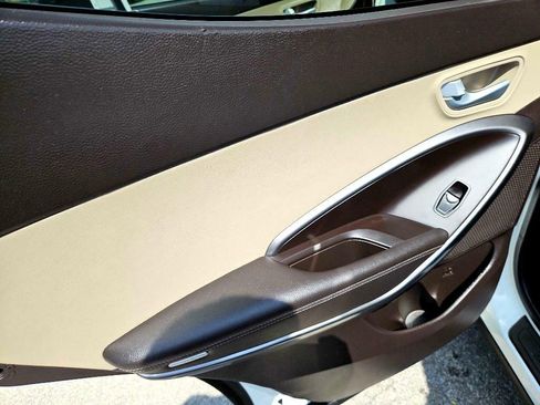 Used 2017 Hyundai Santa Fe Sport image 32