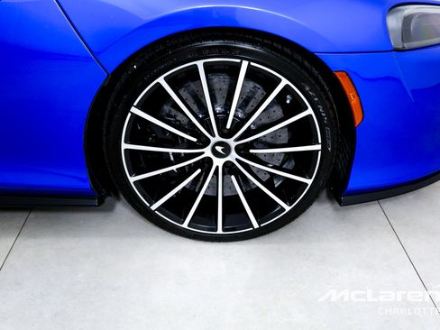 Used 2021 McLaren GT image 26