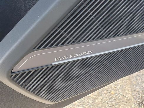 Used 2023 Audi Q5 2.0T Premium Plus w/ Premium Plus Package image 14