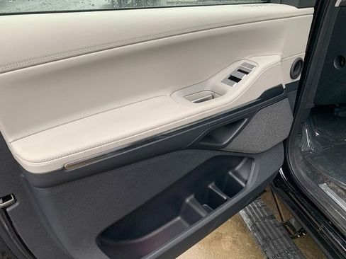 New 2026 Lincoln Navigator Reserve w/ Jet Appearance Package image 26