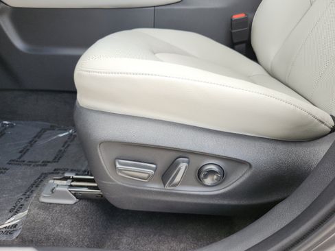 Used 2026 Toyota Grand Highlander AWD Hybrid image 21